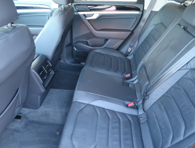Volkswagen Touareg - 2021