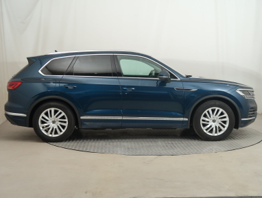 Volkswagen Touareg - 2021