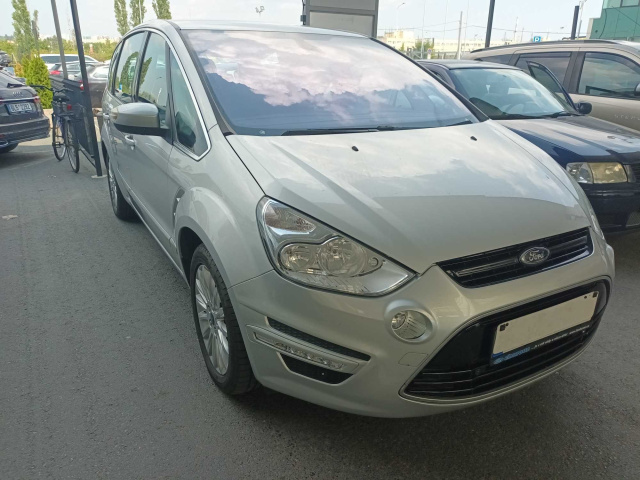 Ford S-Max 2012