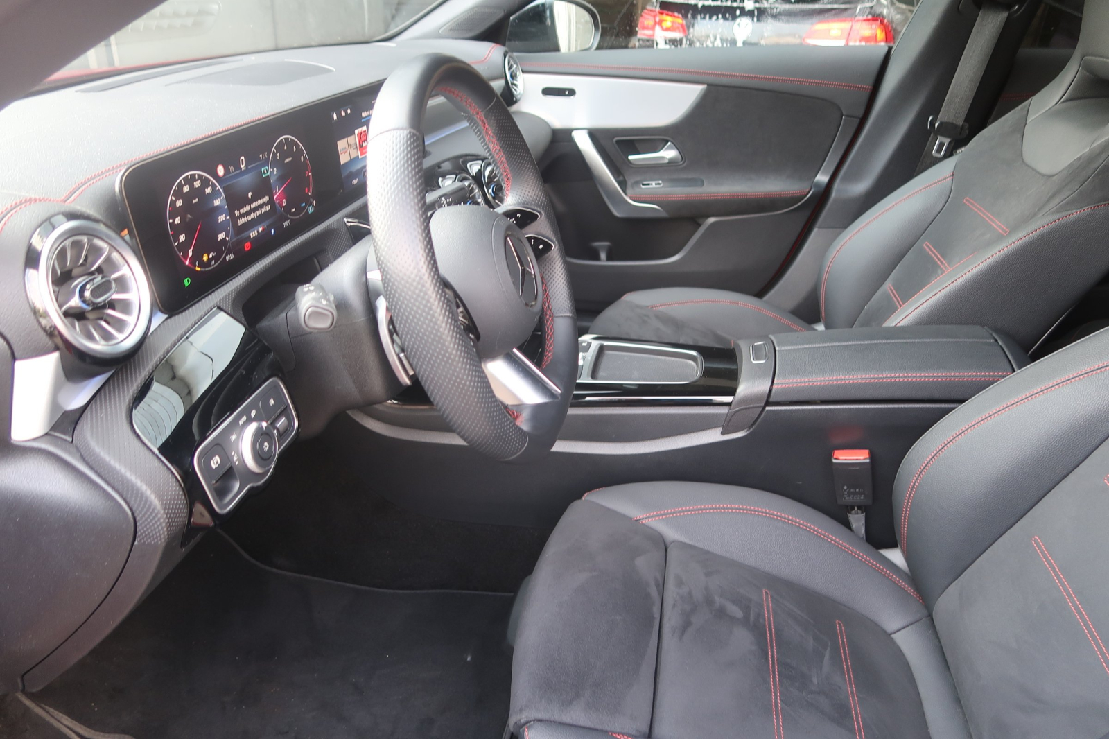 Mercedes-Benz CLA - 2024