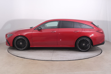 Mercedes-Benz CLA - 2024