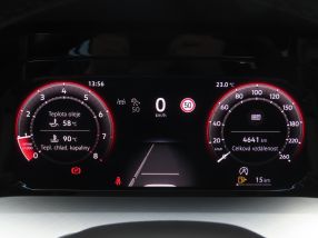 Volkswagen Golf - 2024