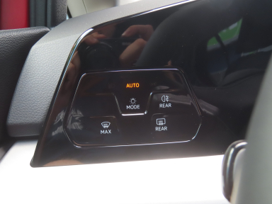 Volkswagen Golf - 2024