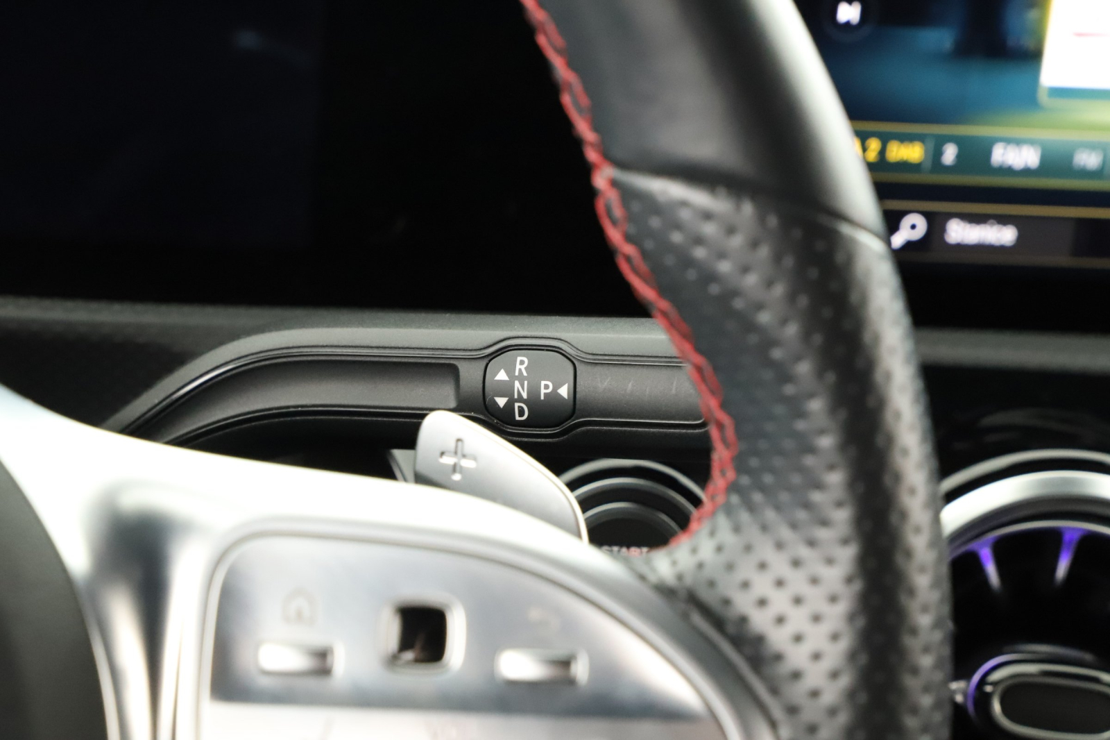 Mercedes-Benz A - 2021