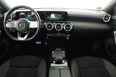 Mercedes-Benz A - 2021