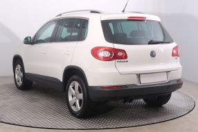 Volkswagen Tiguan - 2010
