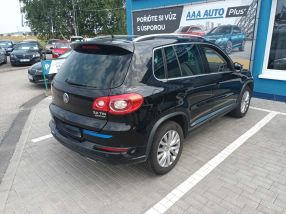 Volkswagen Tiguan - 2010