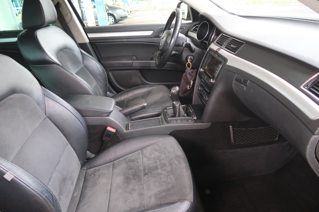 Škoda Superb