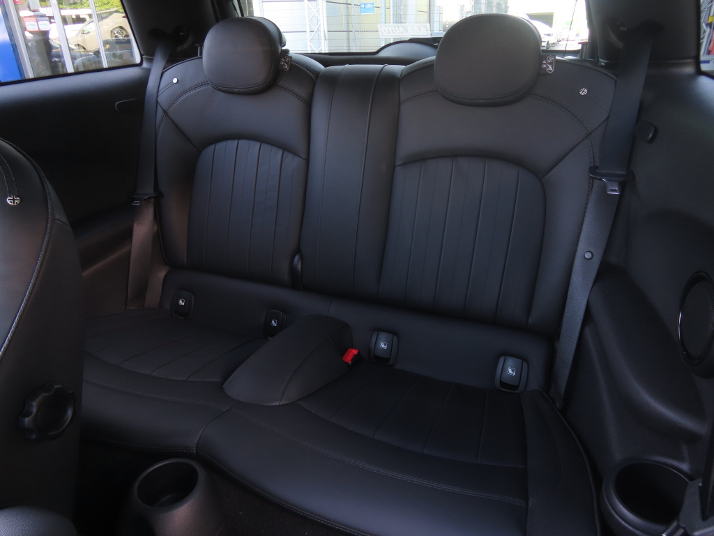 MINI 3-door