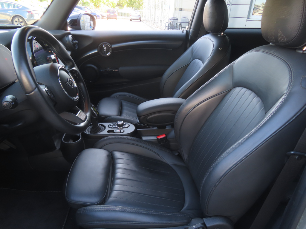 MINI 3-door