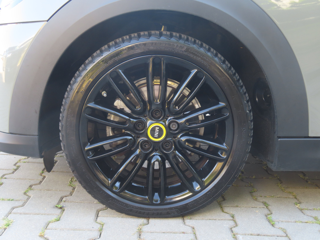 MINI 3-door
