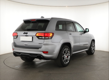 Jeep Grand Cherokee - 2020