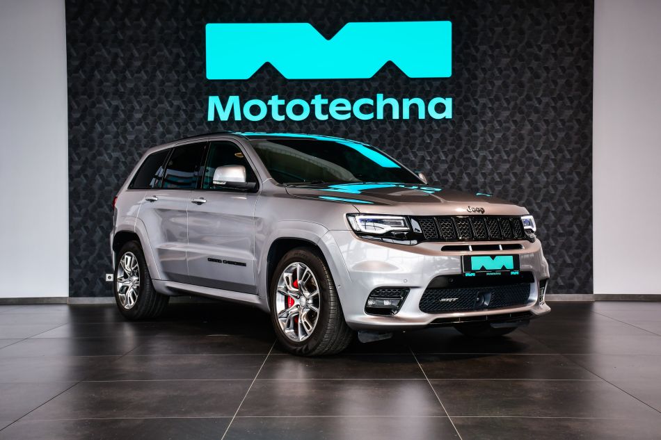 Jeep Grand Cherokee - 2020