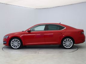 Škoda Superb - 2023