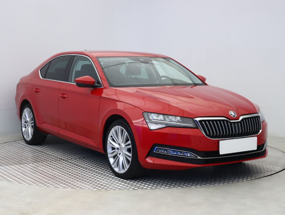 Škoda Superb - 2023