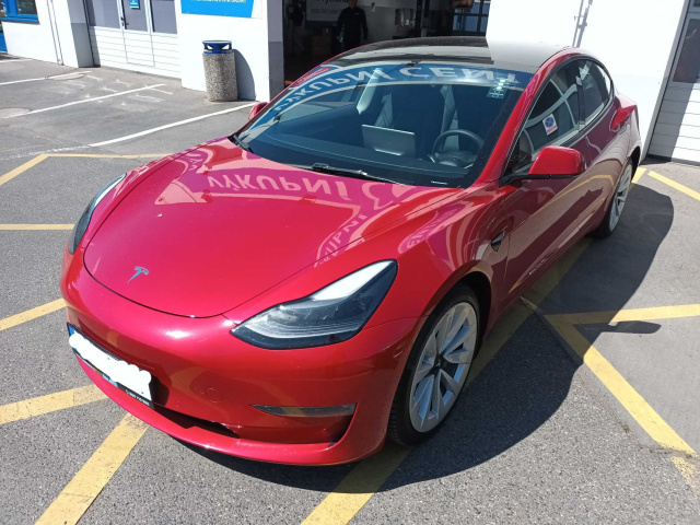 Tesla Model 3 2021