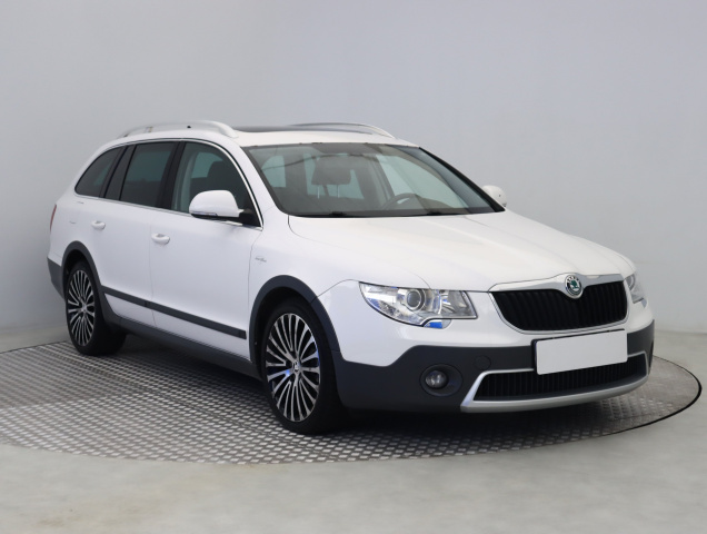 Škoda Superb 2013
