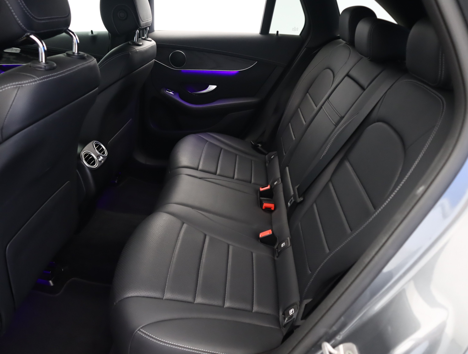 Mercedes-Benz GLC - 2021