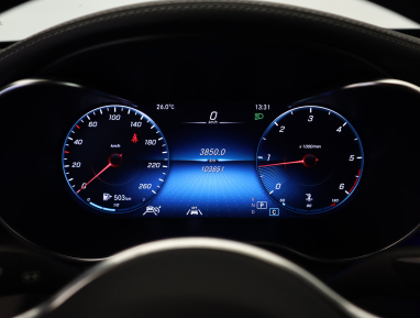 Mercedes-Benz GLC - 2021
