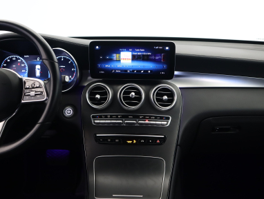 Mercedes-Benz GLC - 2021