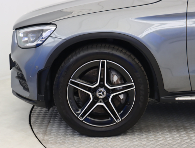 Mercedes-Benz GLC - 2021