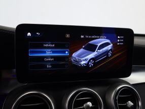Mercedes-Benz GLC - 2021