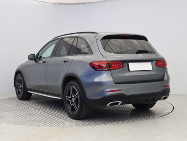 Mercedes-Benz GLC - 2021