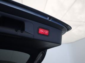 Mercedes-Benz GLC - 2021