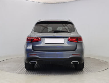 Mercedes-Benz GLC - 2021