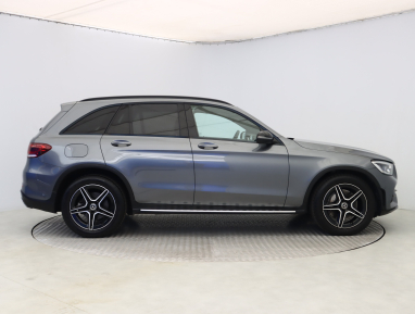 Mercedes-Benz GLC - 2021