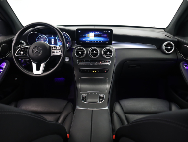 Mercedes-Benz GLC - 2021