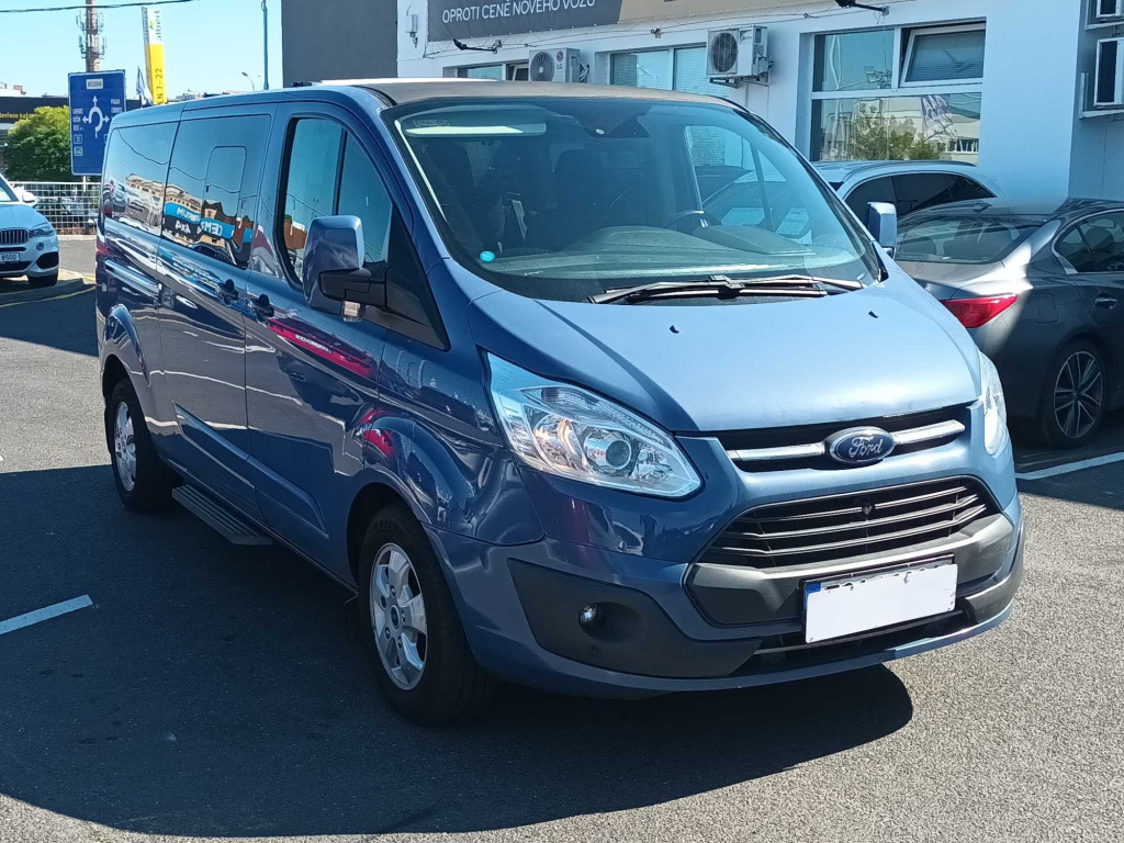 Ford Tourneo Custom