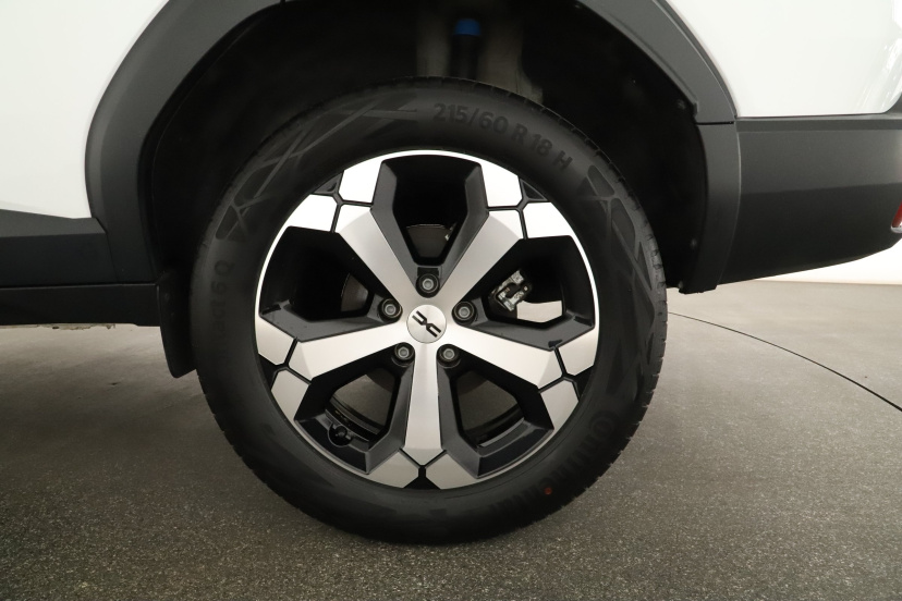 Dacia Bigster, 2025