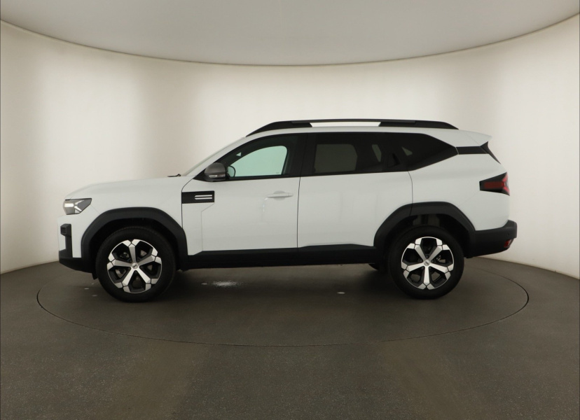 Dacia Bigster, 2025