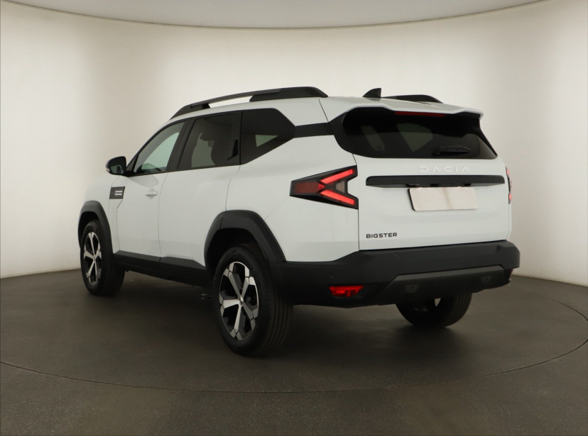 Dacia Bigster, 2025