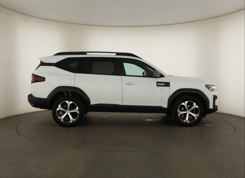 Dacia Bigster, 2025