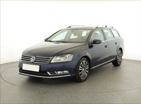 Volkswagen Passat - 2012