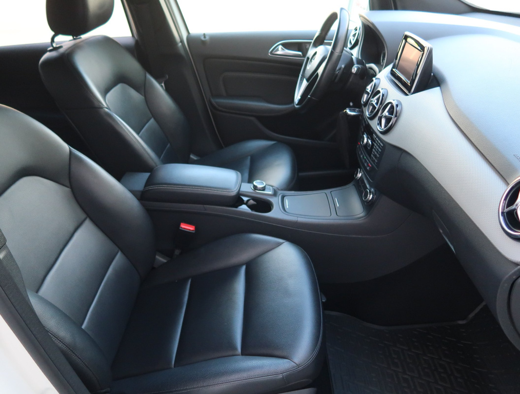 Mercedes-Benz B