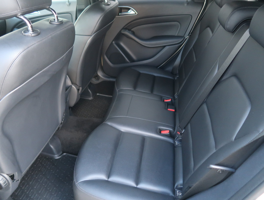 Mercedes-Benz B