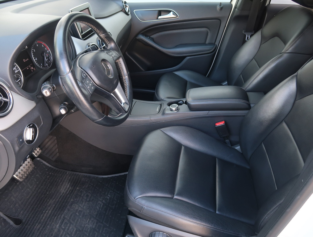Mercedes-Benz B