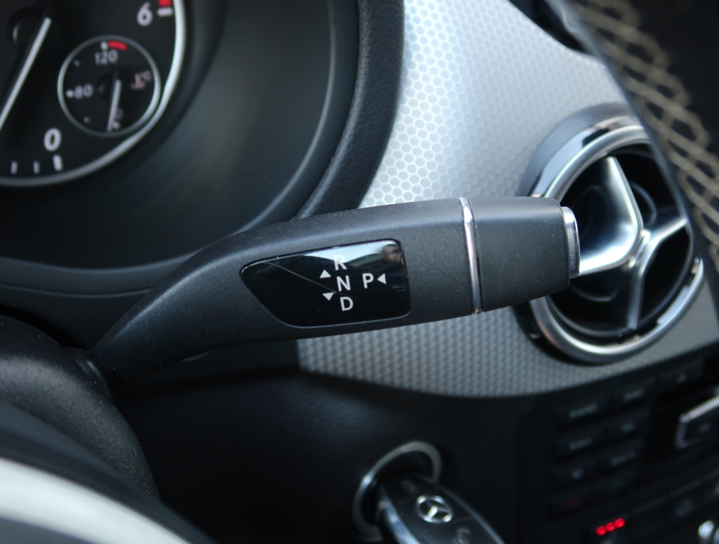 Mercedes-Benz B