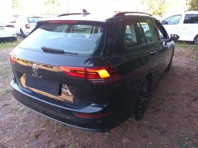 Volkswagen Golf - 2021