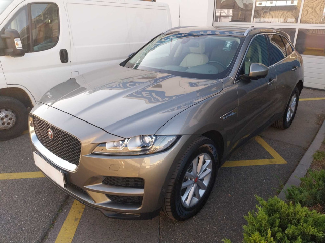 Jaguar F-Pace 2017