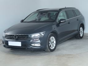 Volkswagen Passat - 2021