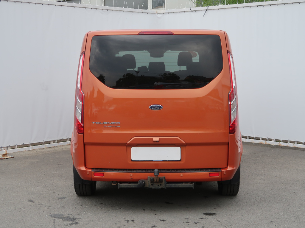 Ford Tourneo Custom