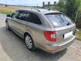 Skoda Superb - 2012