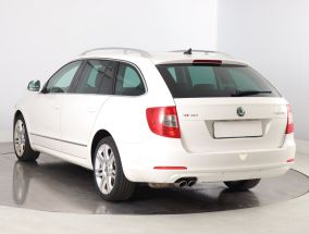 Skoda Superb - 2012