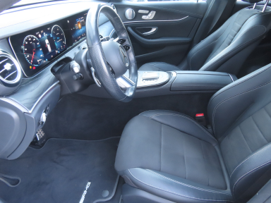 Mercedes-Benz E - 2021