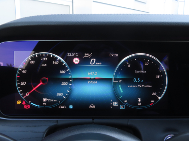 Mercedes-Benz E - 2021
