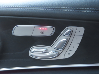 Mercedes-Benz E - 2021